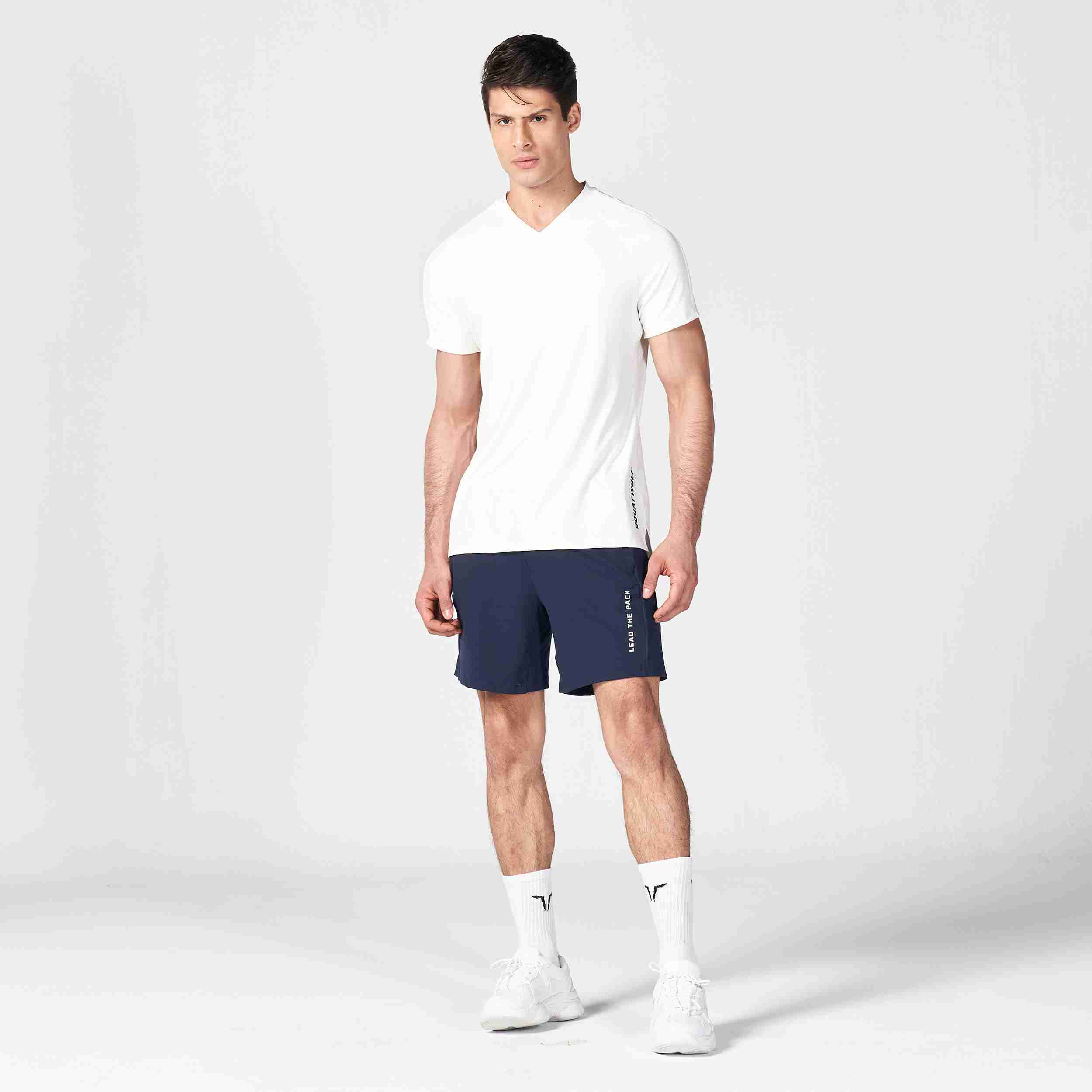 CORE V-NECK AEROTECH TEE - PEARL WHITE
